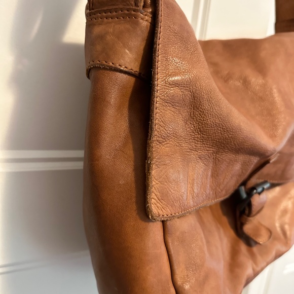 The Trend Leather Computer Bag - Picture 3 of 7